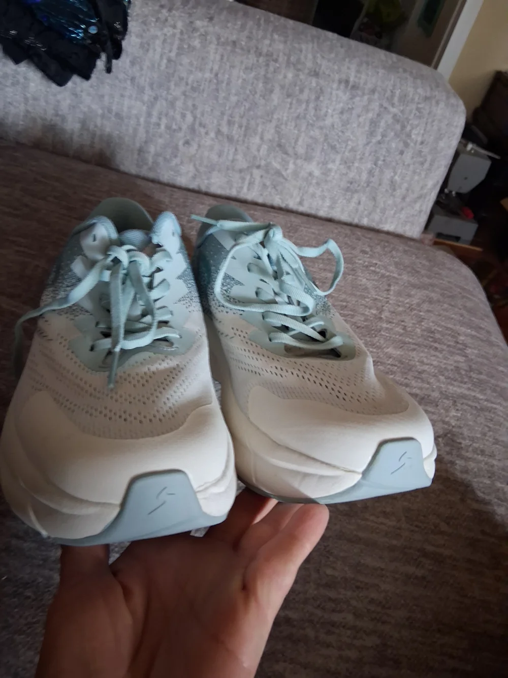 Soulsfeng Pathfinder Running ShoesLike New Reflective Sneakers
